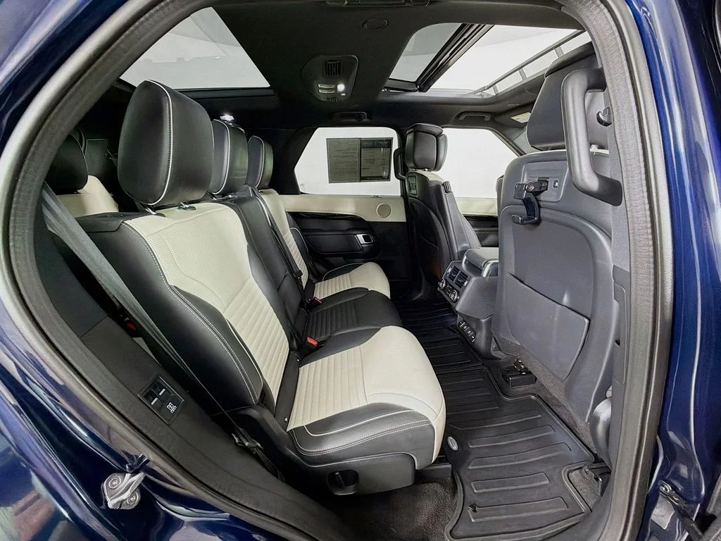 Used 2022 Portofino Blue Metallic Land Rover HSE R-Dynamic image 30