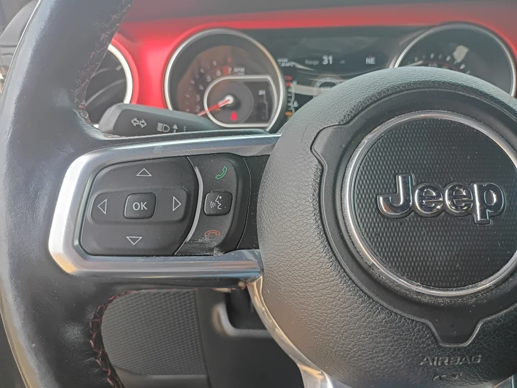 Used 2021 Granite Crystal Metallic Clearcoat Jeep Rubicon image 26
