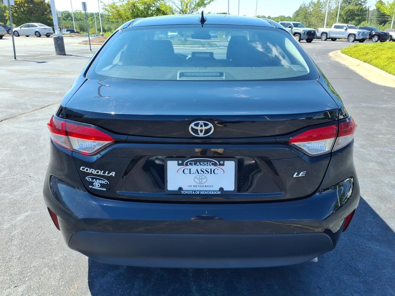 Used 2024  Toyota LE image 8