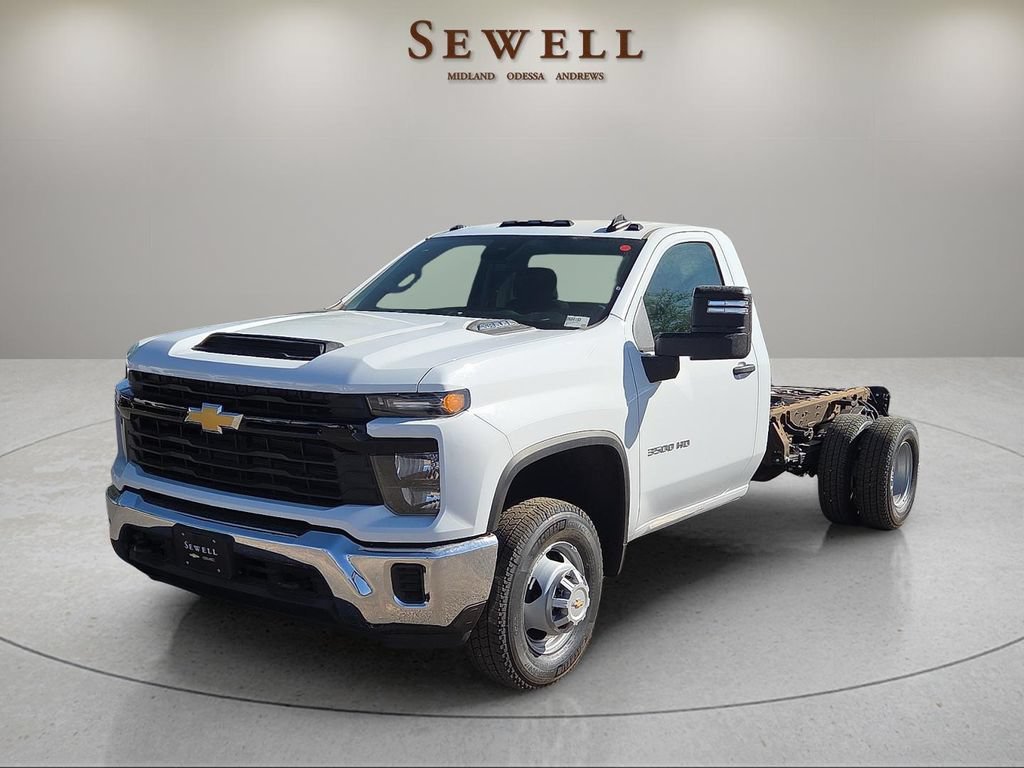 2026 Chevrolet Silverado 3500 Chassis Cab