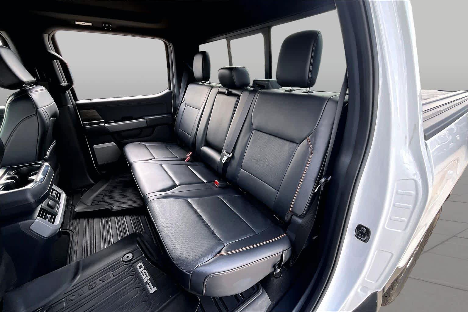 Used 2024 Oxford White Ford LARIAT image 21