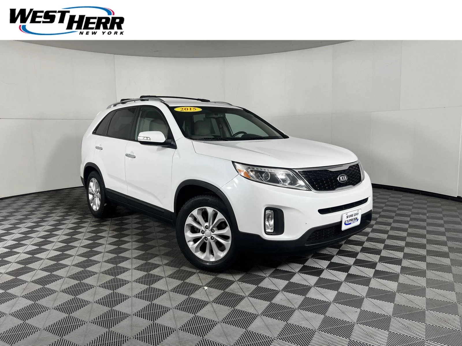 Used 2015 Snow White Pearl Kia EX image 1
