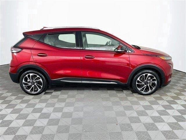 Used 2022 Cherry Red Tintcoat Chevrolet Premier image 10