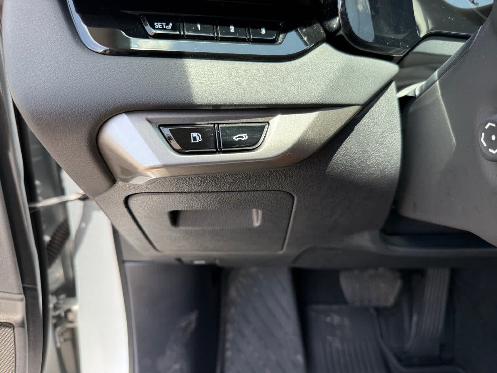 Used 2023 Iridium Lexus Premium image 26