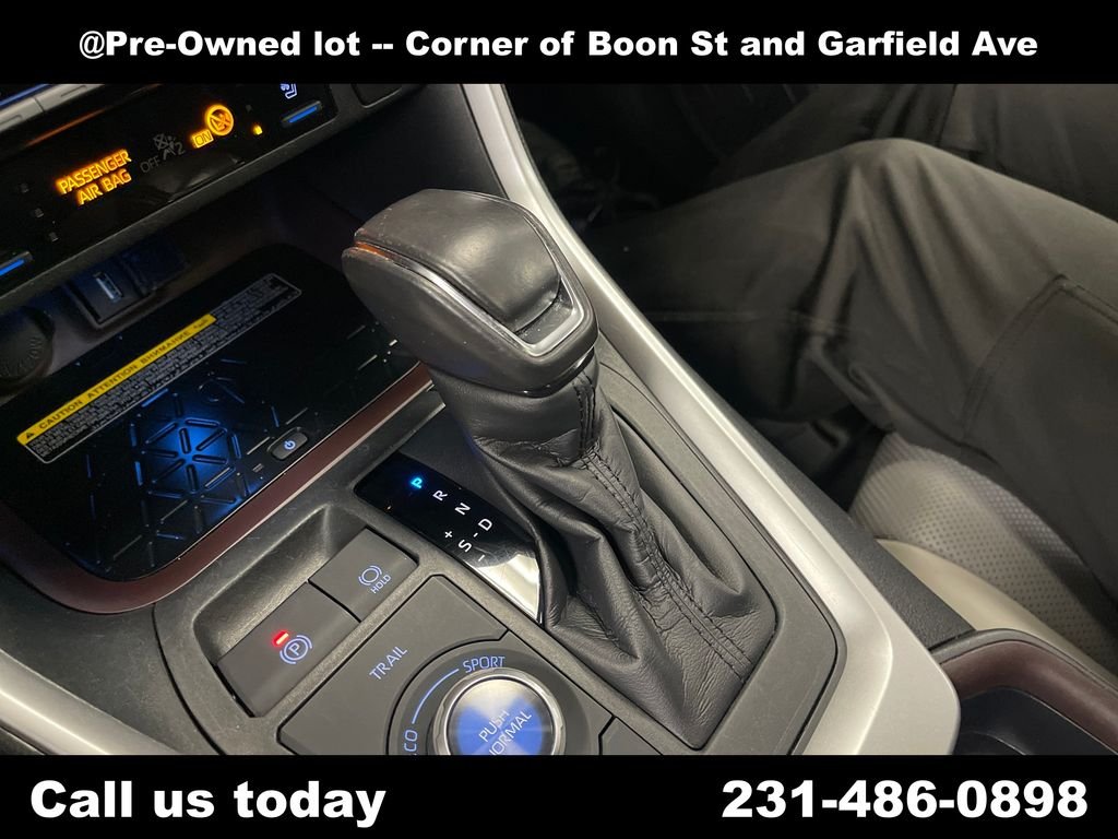 Used 2020 Gray Toyota Limited image 27