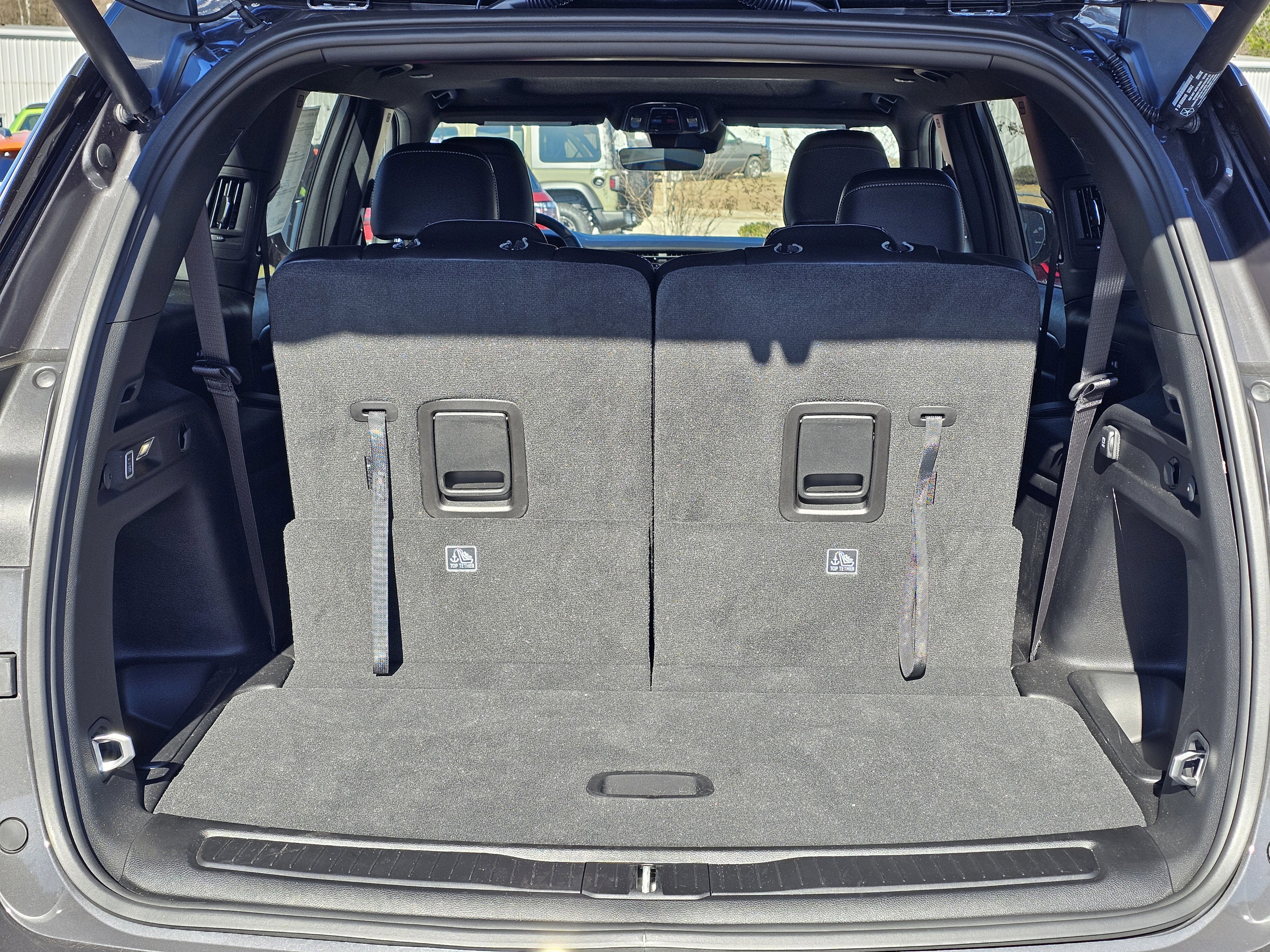 New 2025 Baltic Gray Metallic Clearcoat Jeep Altitude X image 11