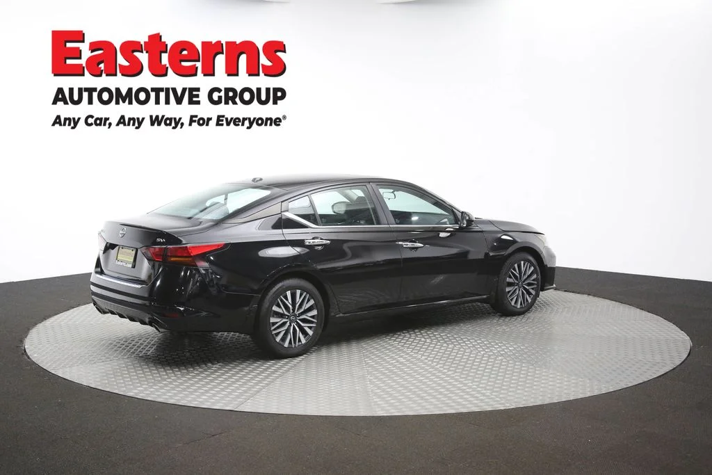 Used 2023 Black Nissan 2.5 SV image 43
