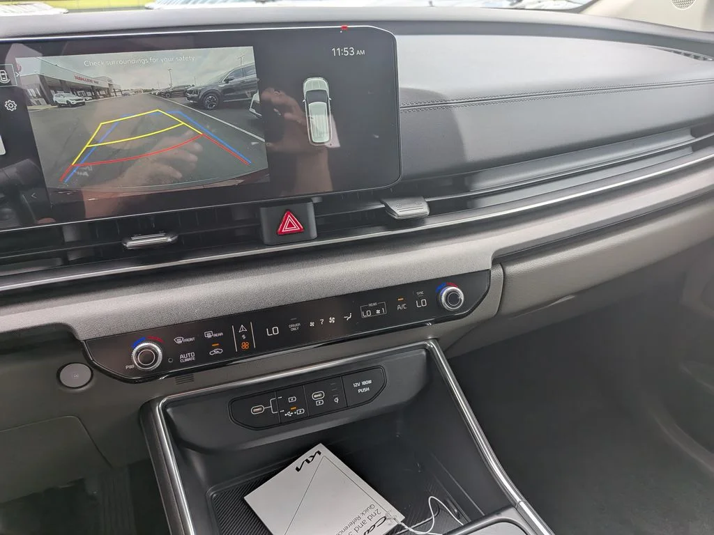 2026 Kia Carnival EX - Photo 18