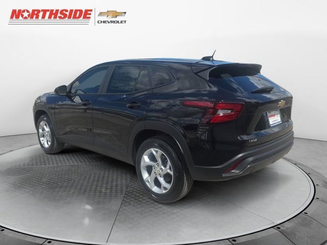 2026 Chevrolet Trax LS - Photo 6