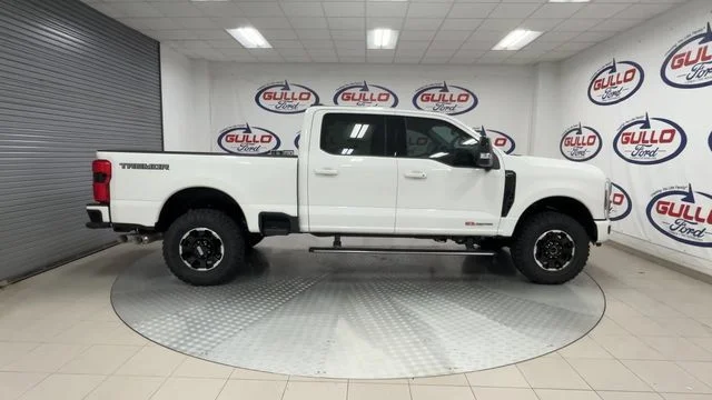 New 2026 Star White Metallic Tri-Coat Ford Lariat image 10