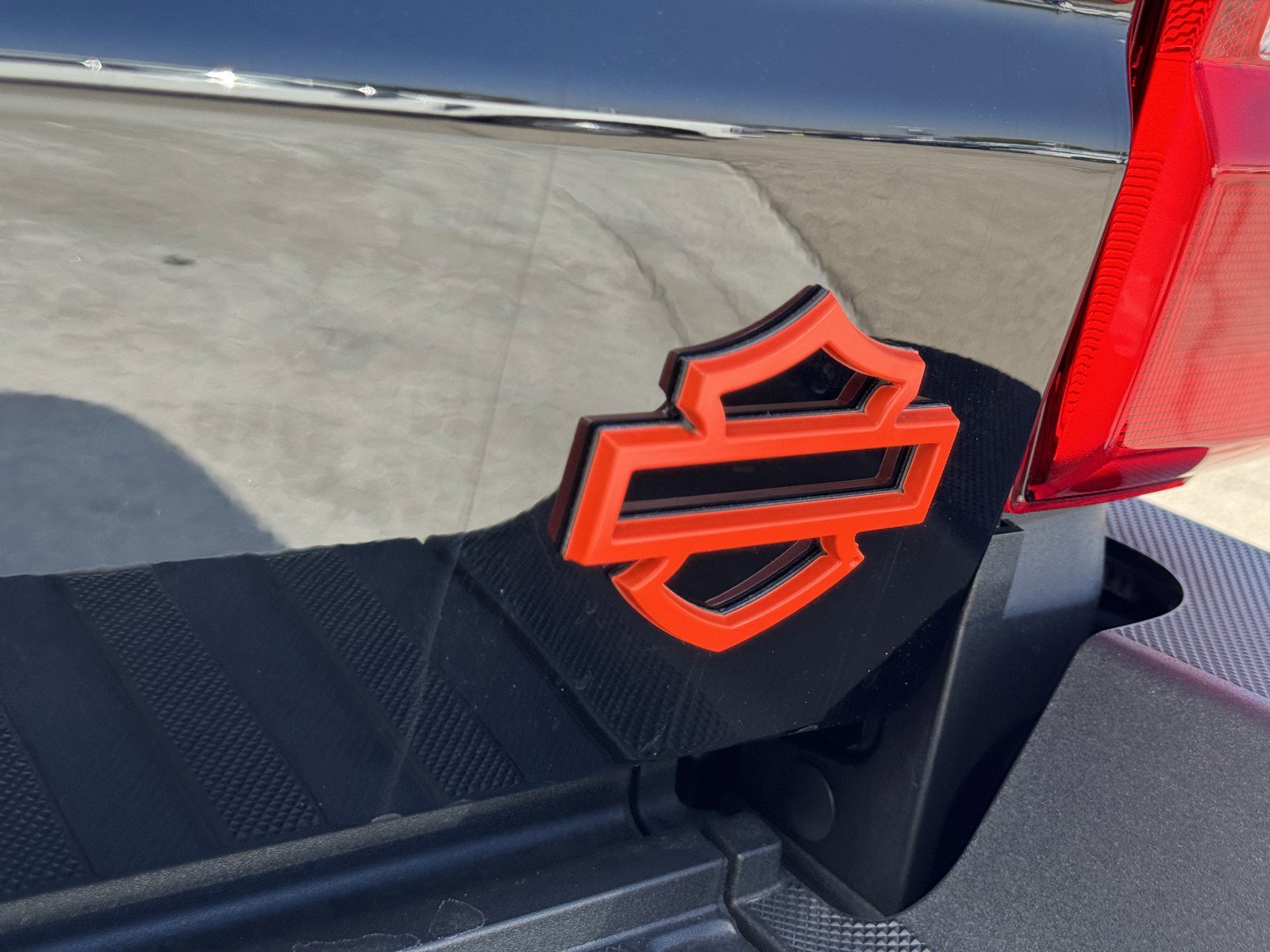 New 2026 Agate Black Metallic Ford F-250® Lariat® image 14
