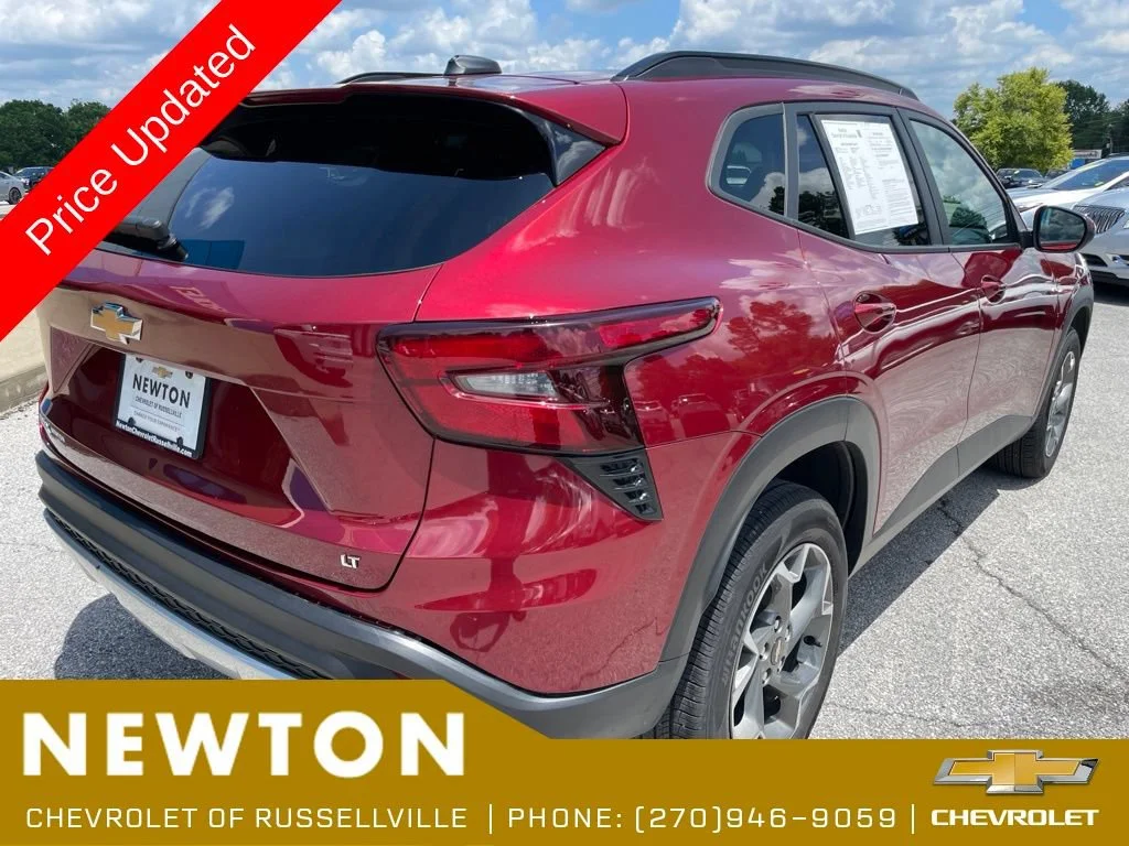 Used 2024 Crimson Metallic Chevrolet LT image 39
