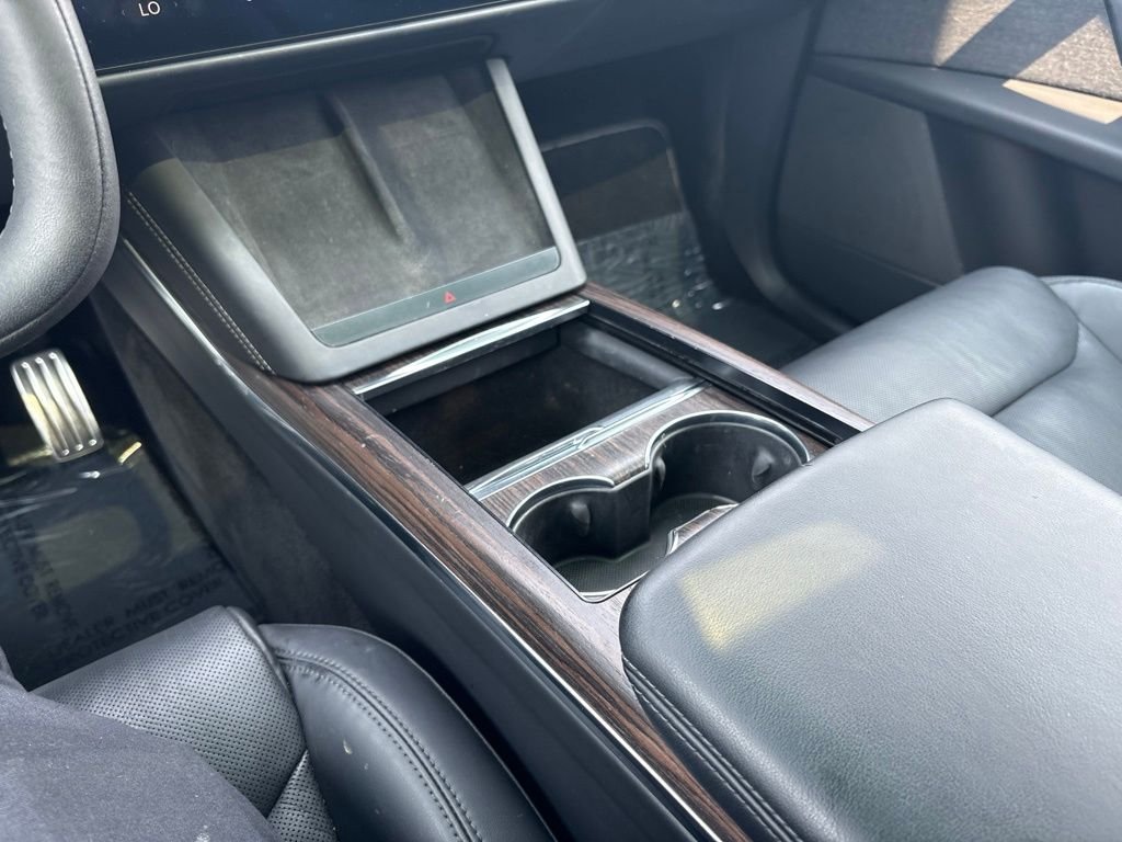 Used 2022 White Tesla Base image 22