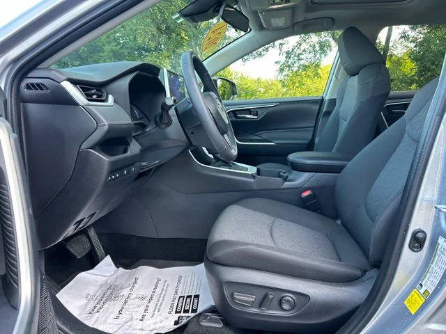 Used 2024 Silver Toyota XLE image 18