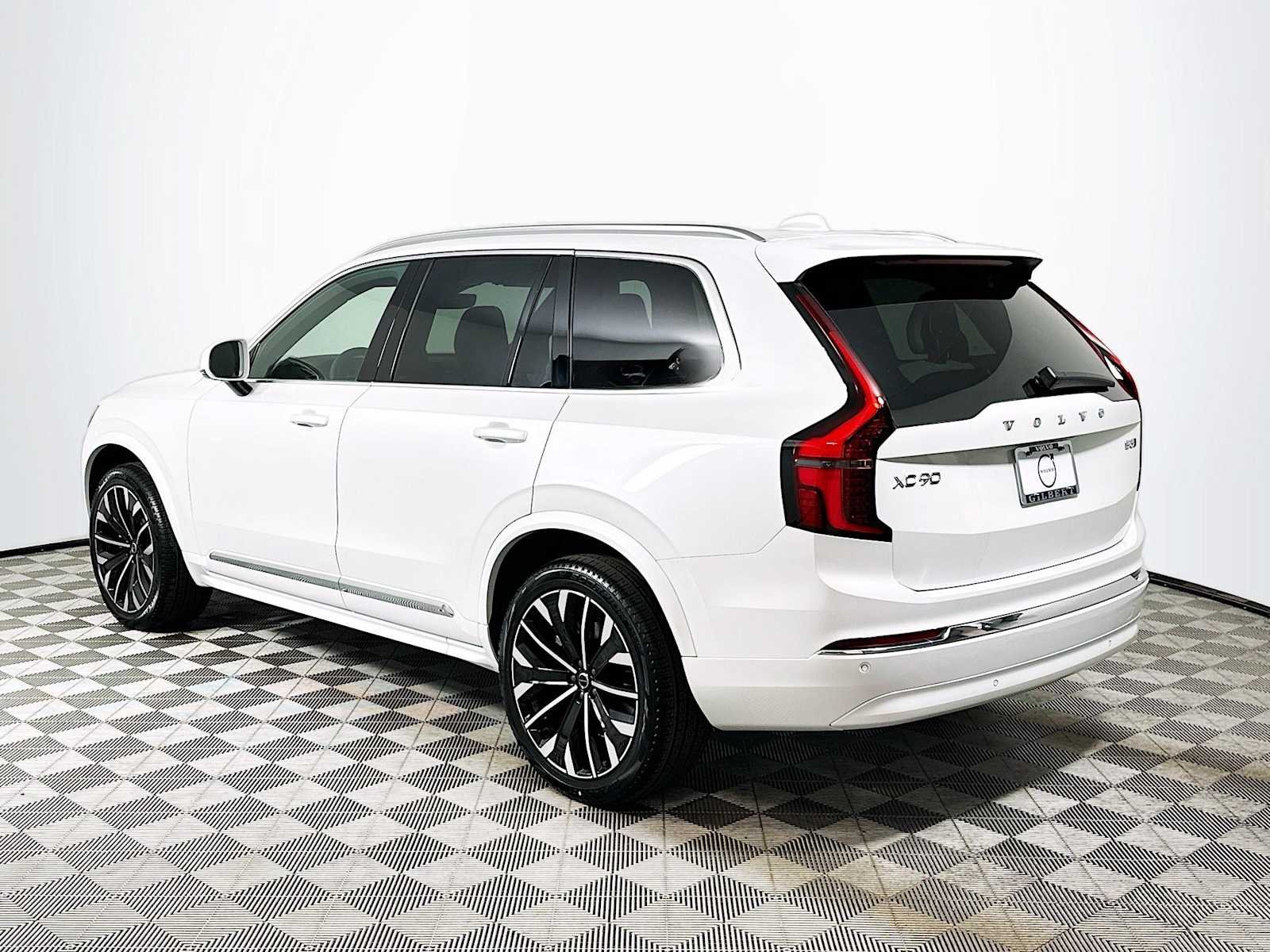 New 2026 Crystal White Volvo Core image 5