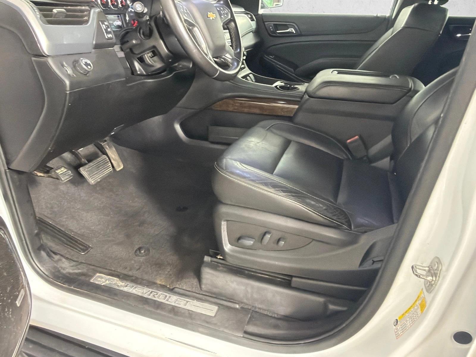 Used 2019 White Chevrolet LT image 10