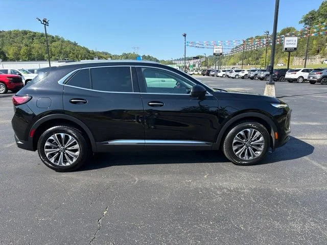 Used 2024 Ebony Twilight Metallic Buick Preferred image 9