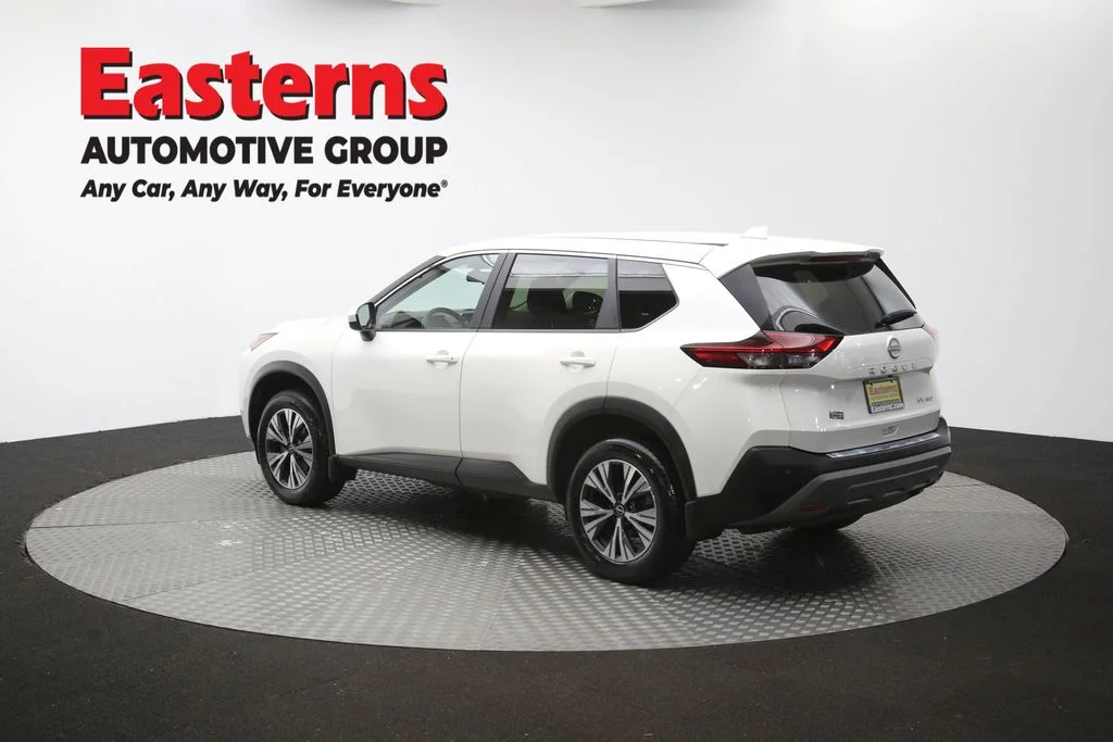 Used 2023 White Nissan SV image 62