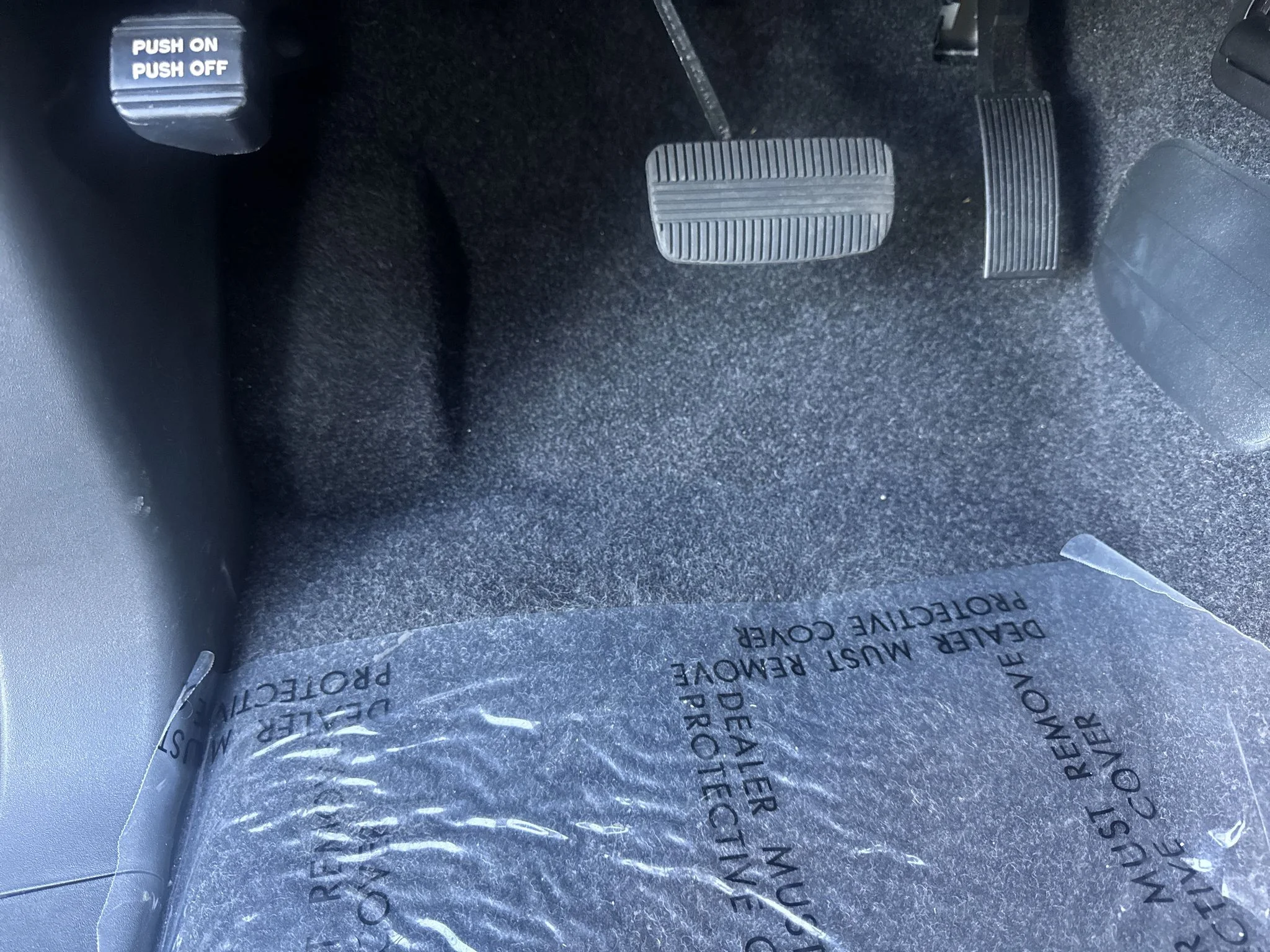 Used 2025 GUN METALLIC Nissan SV image 15