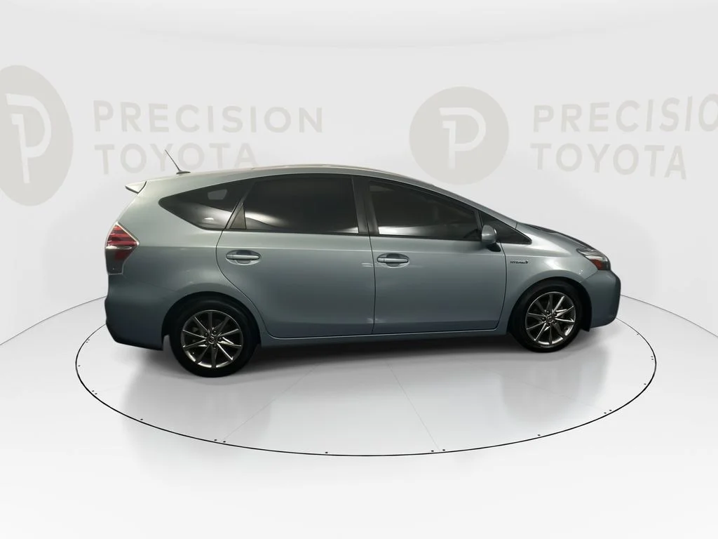 Used 2016 Sea Glass Pearl Toyota Five image 22