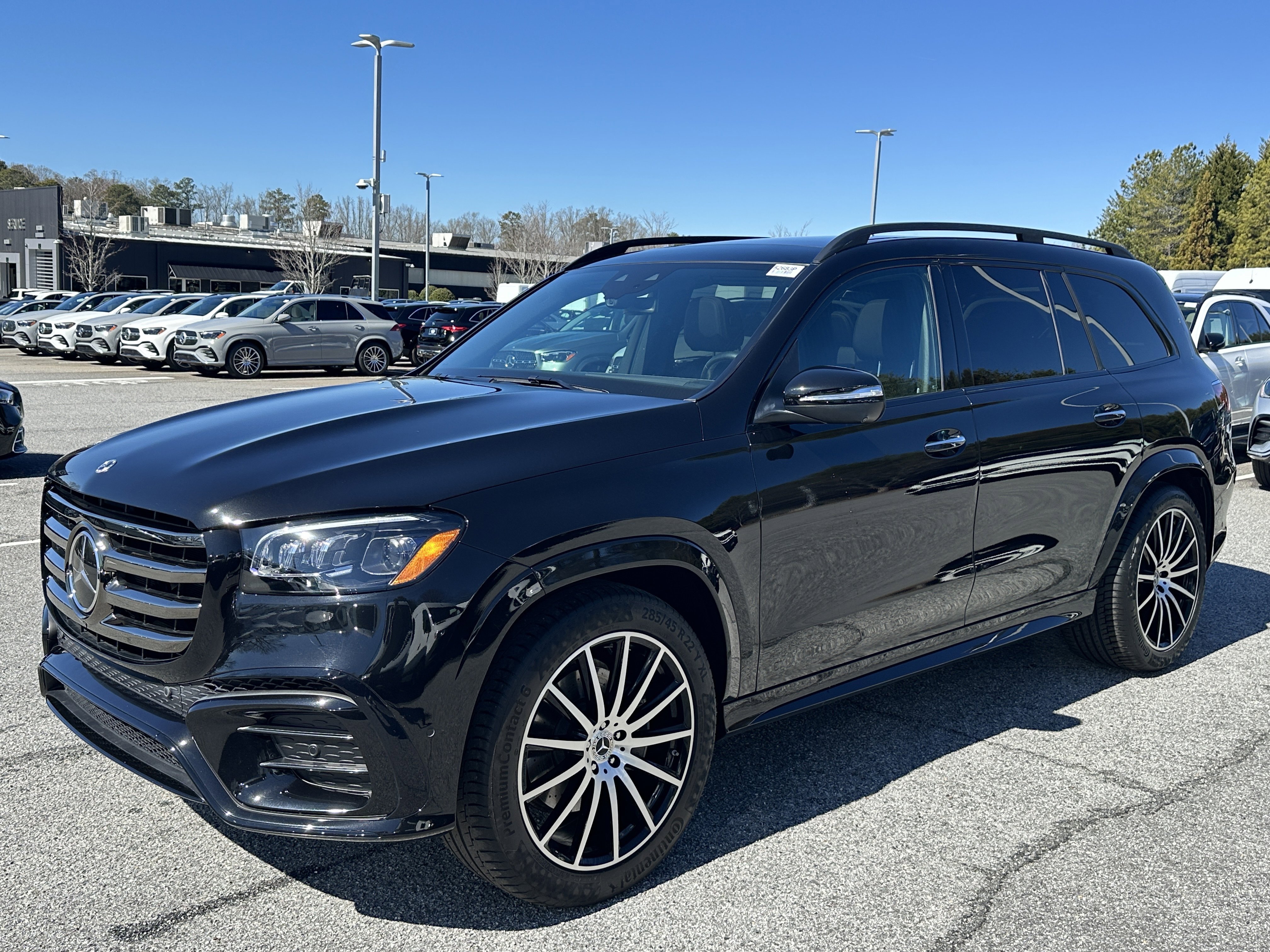 Certified Used 2025 Black Mercedes-Benz GLS 450 image 4