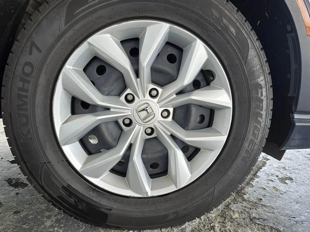 Used 2025  Honda LX image 44