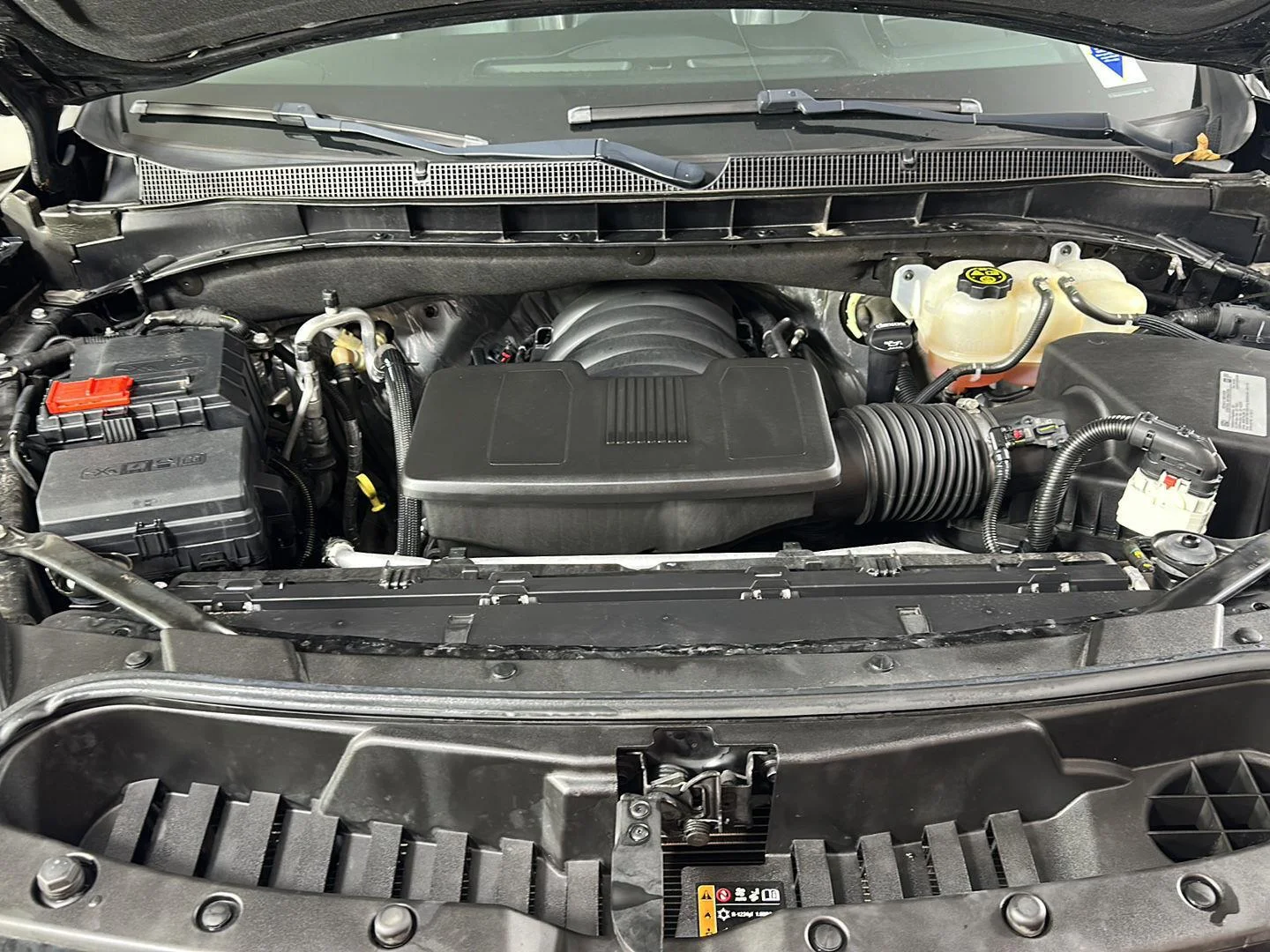 Used 2021 Black Chevrolet Premier image 27
