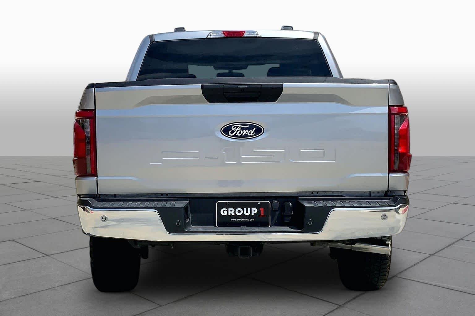 Used 2025 Iconic Silver Ford XLT image 5