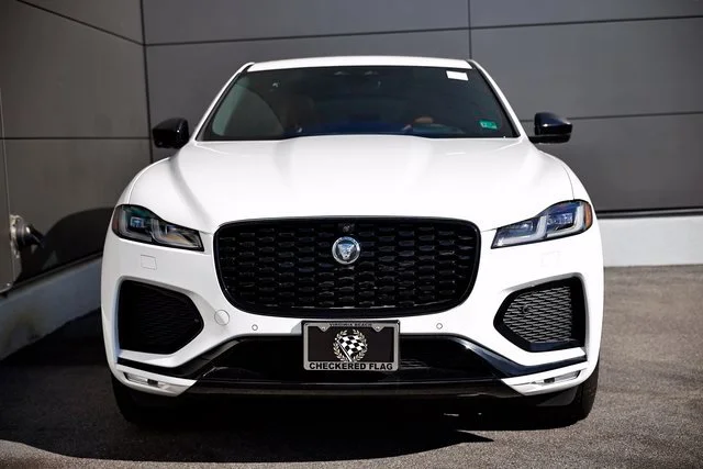 New 2026 White Jaguar P250 R-Dynamic S image 8
