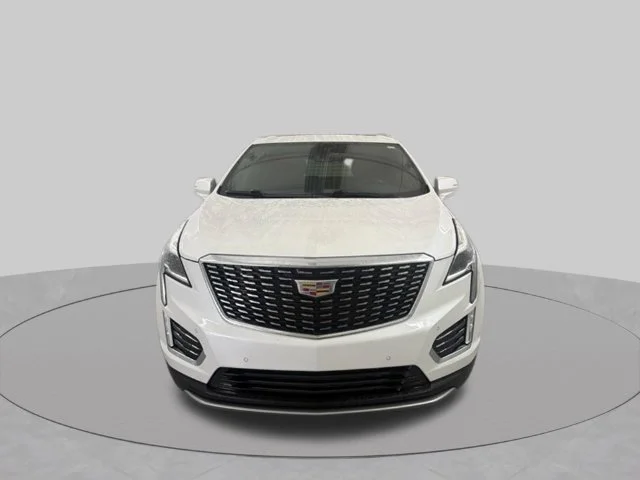 Used 2025 Crystal White Tricoat Cadillac Premium Luxury image 2