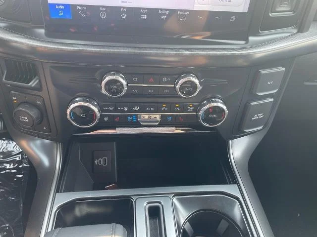 New 2026 Star White Metallic Tri-Coat Ford Lariat® image 60