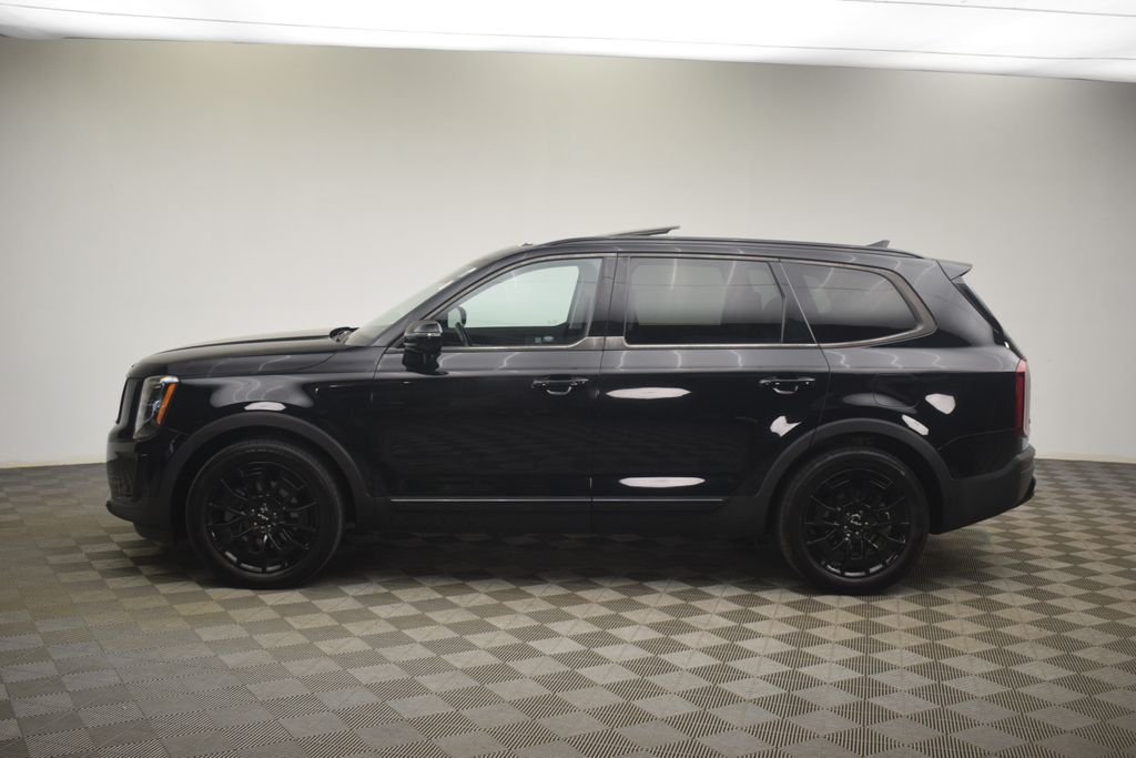 Used 2022 Black Kia SX image 9