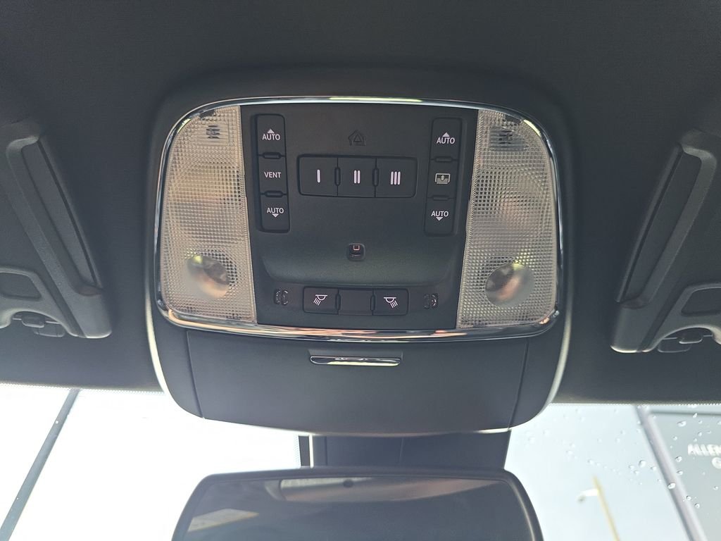 Used 2023 Black Chrysler C image 28