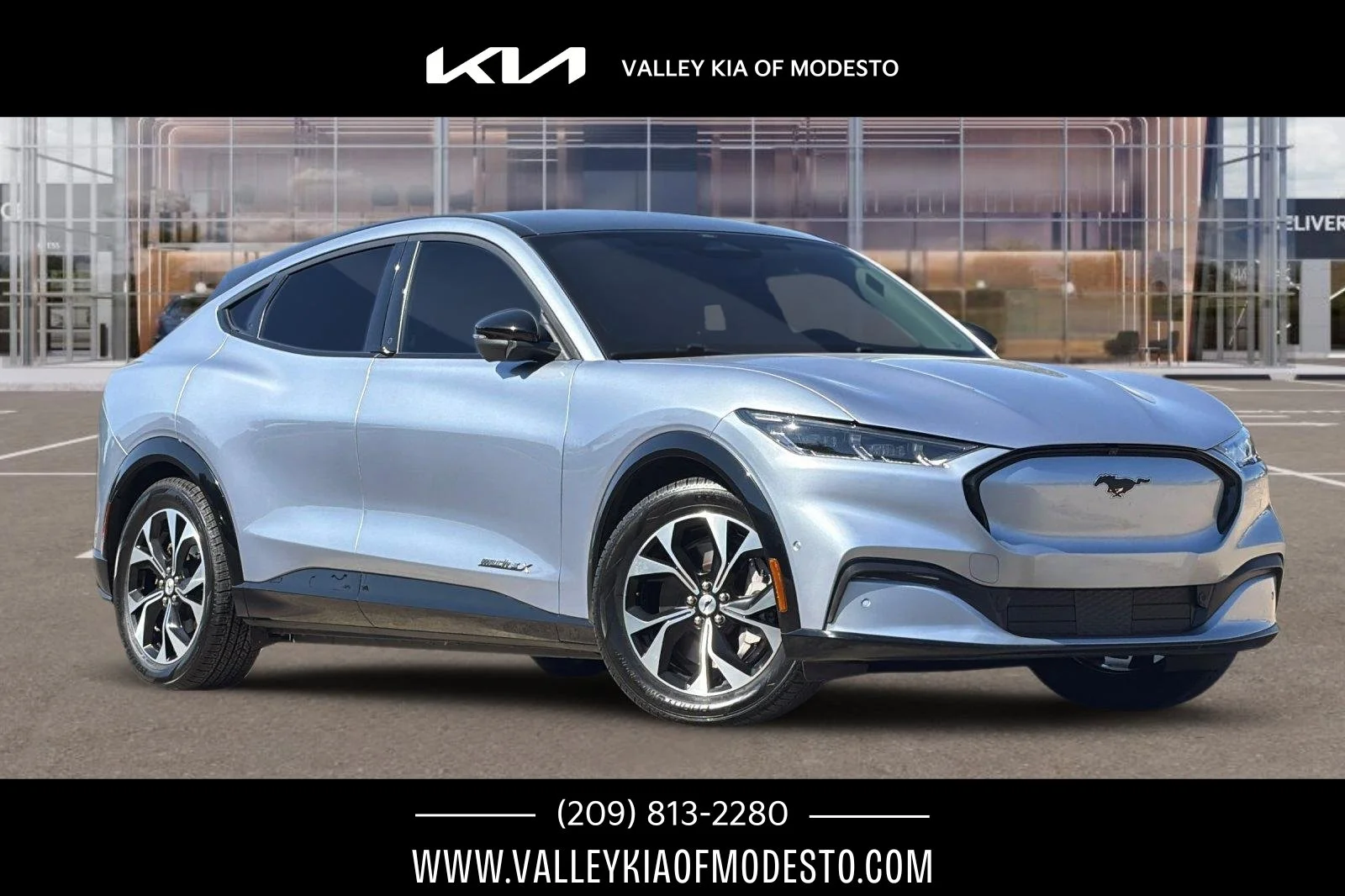 2022 Ford Mustang Mach-E Premium RWD