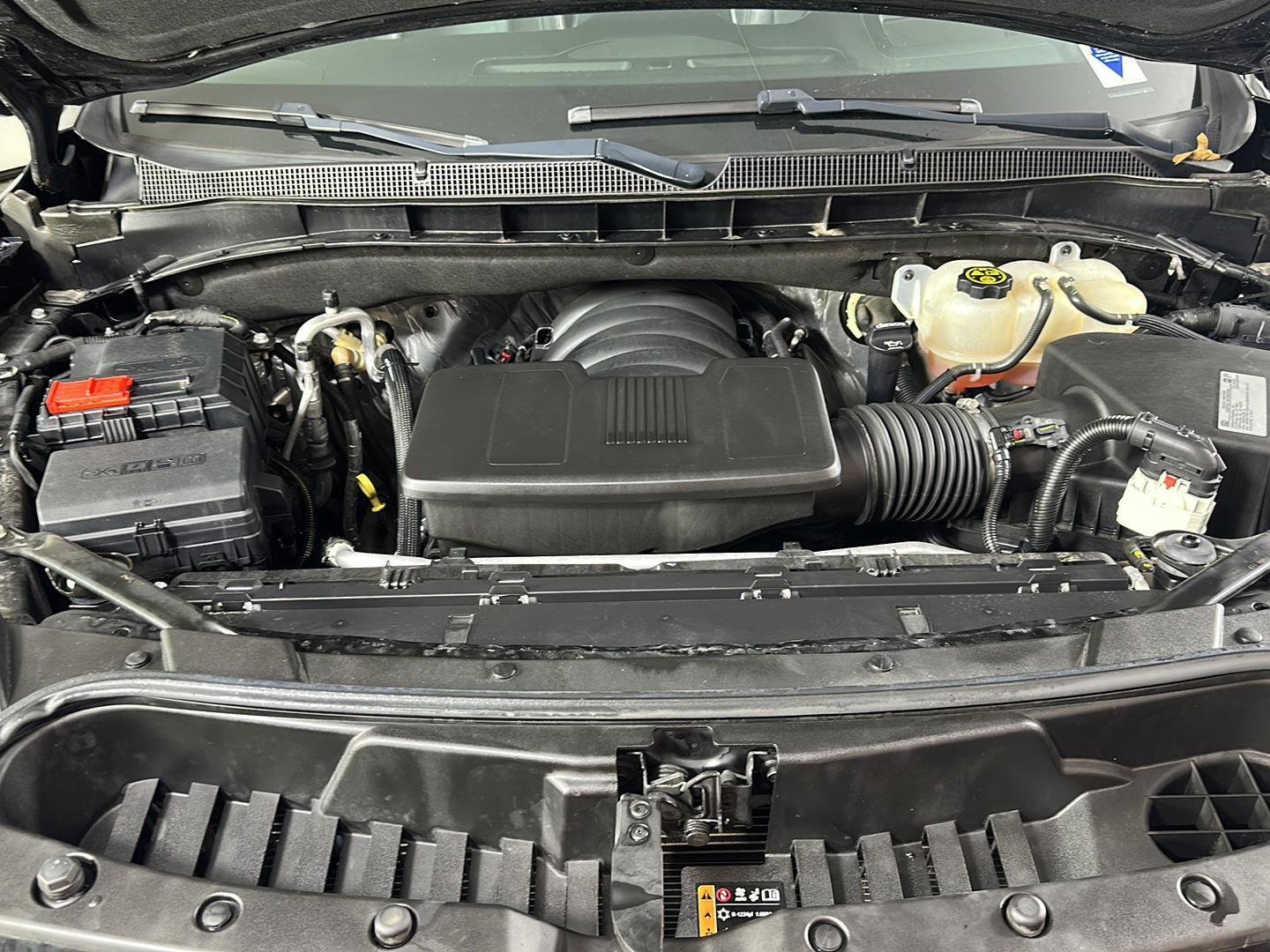 Used 2021 Black Chevrolet Premier image 27
