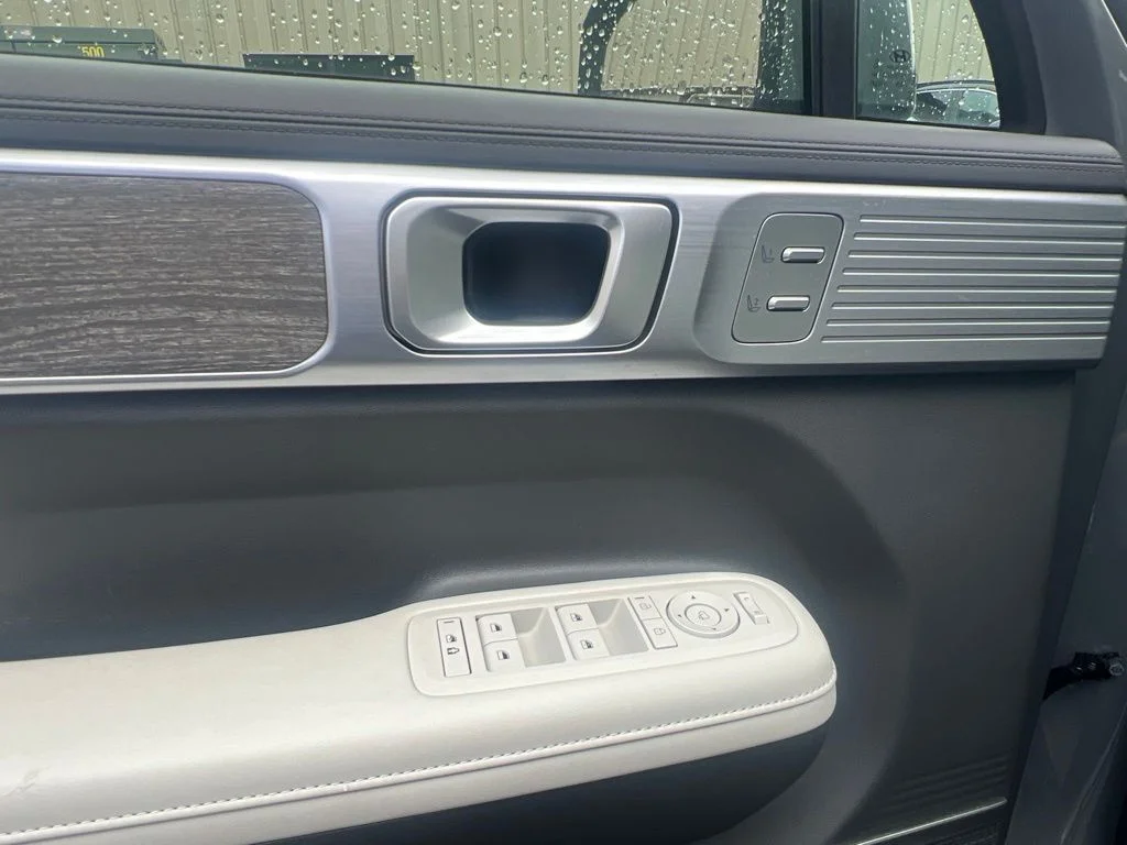 Used 2024 Gray Hyundai Limited image 11