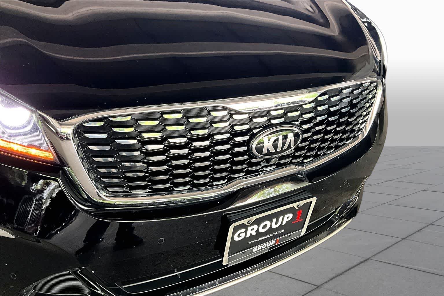 Used 2019 Ebony Black Kia SX V6 image 29