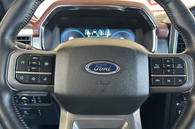 Used 2022 Silver Ford Lariat image 23