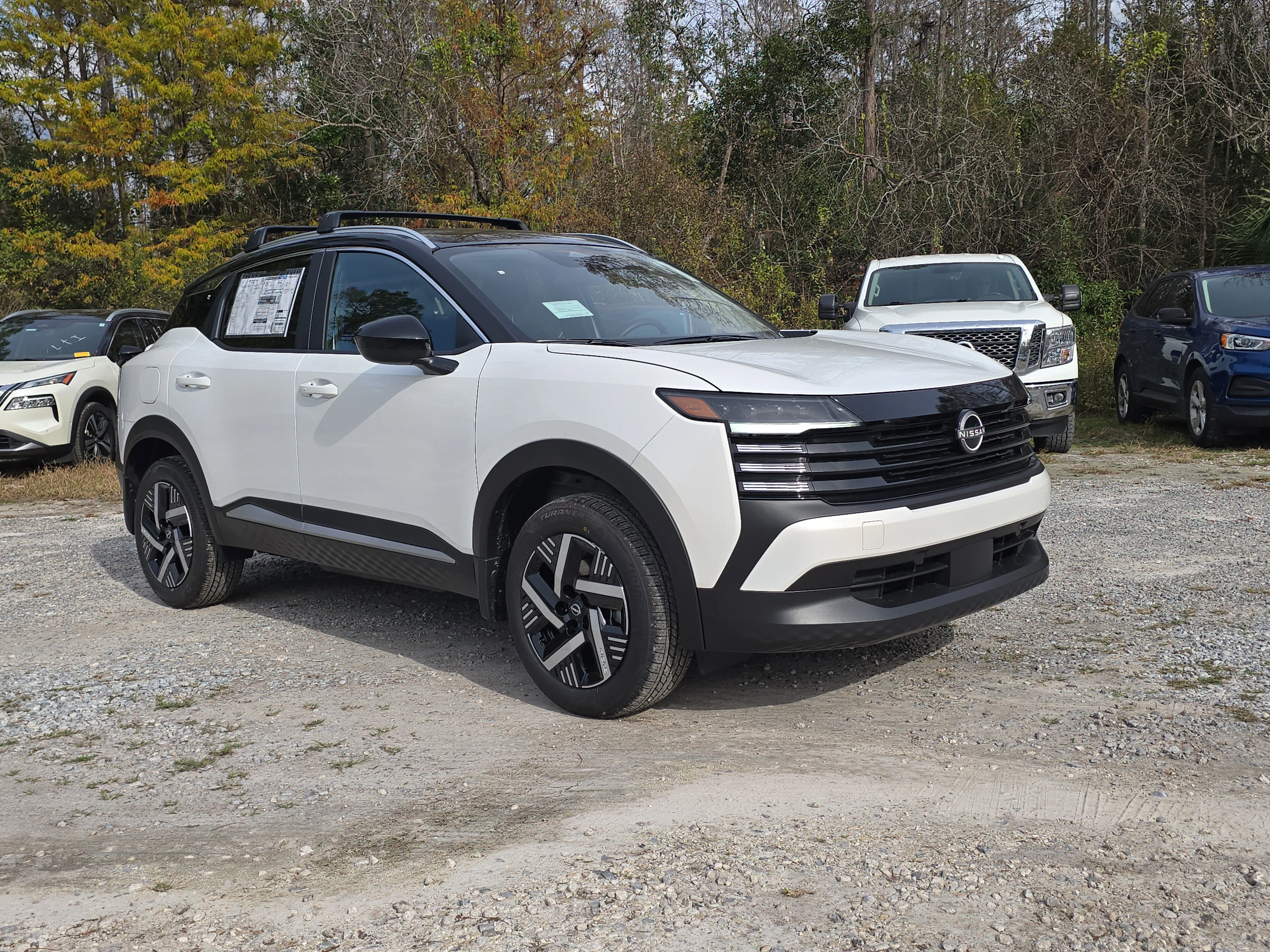 2026 Nissan KICKS SV - Photo 2