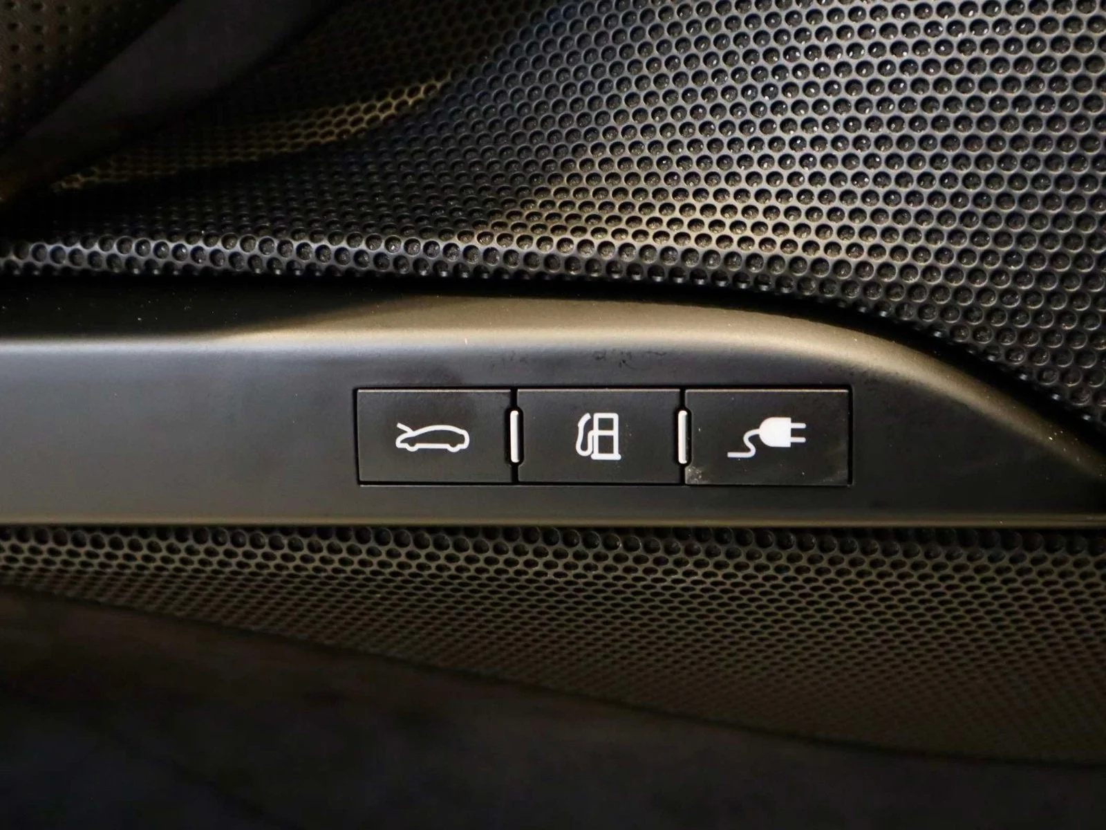 Certified Used 2023 Bianco Cervino Ferrari  image 23