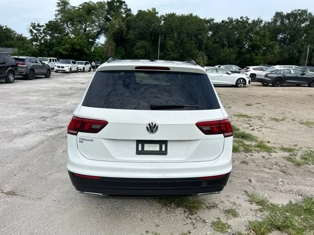 Used 2019 Pure White Volkswagen 2.0T SEL R-Line image 19