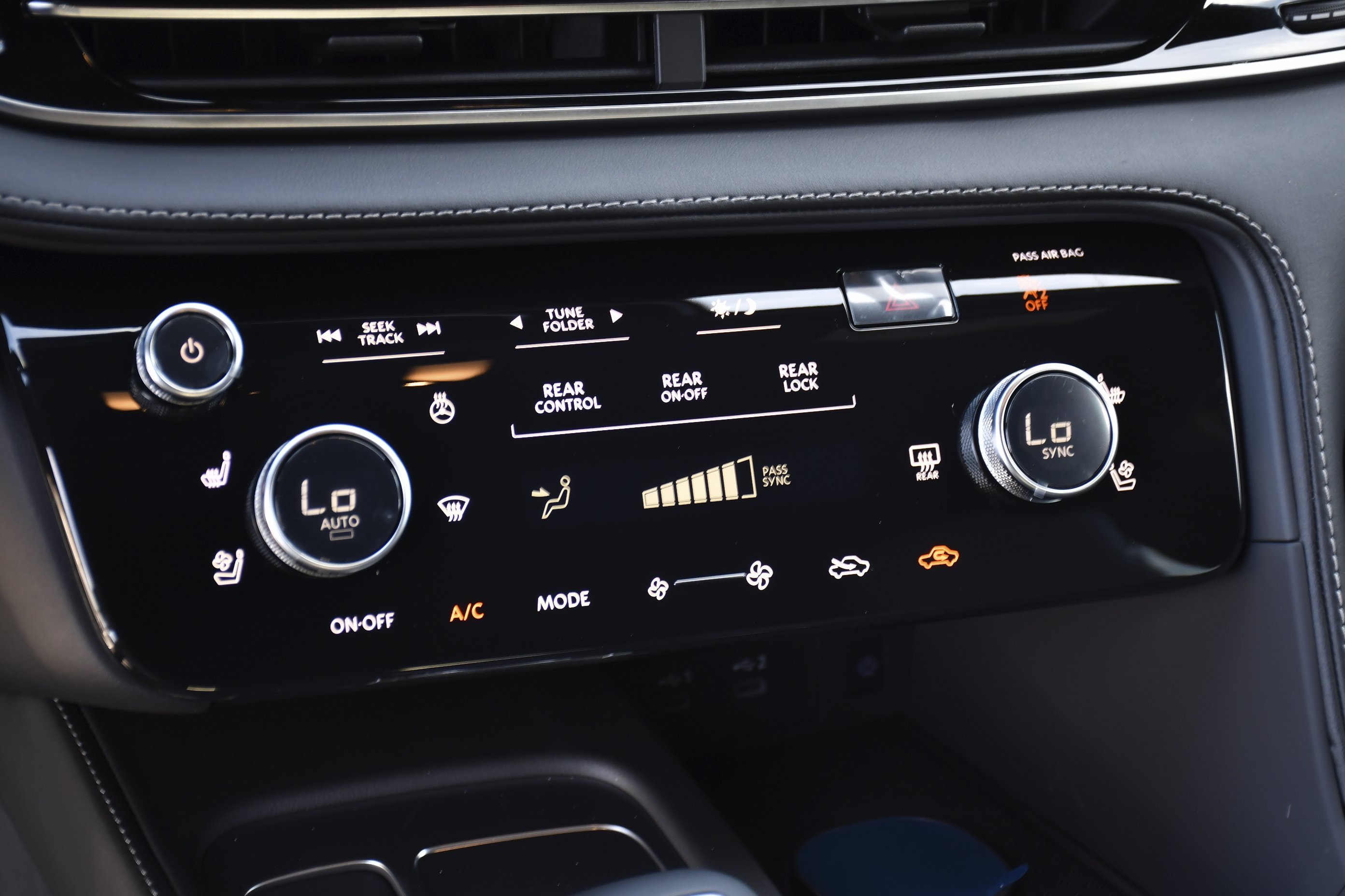 New 2027 HARBOR GRAY INFINITI Sport AWD image 17