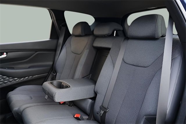 2020 Hyundai Santa Fe SE photo 4