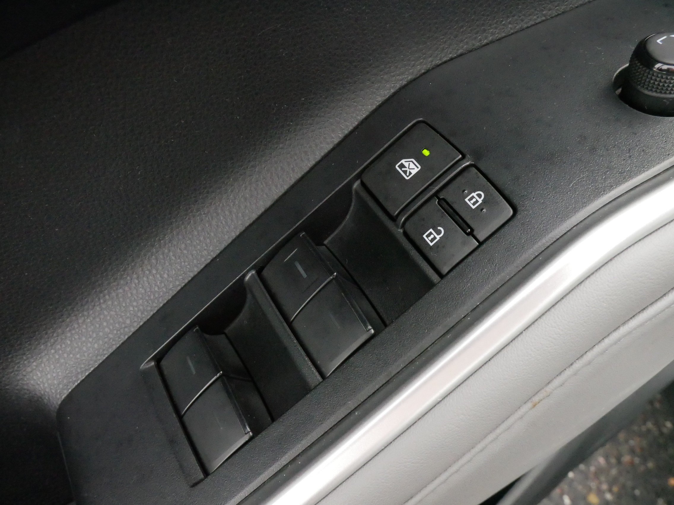 Used 2023 Celestial Silver Metallic Toyota L image 18