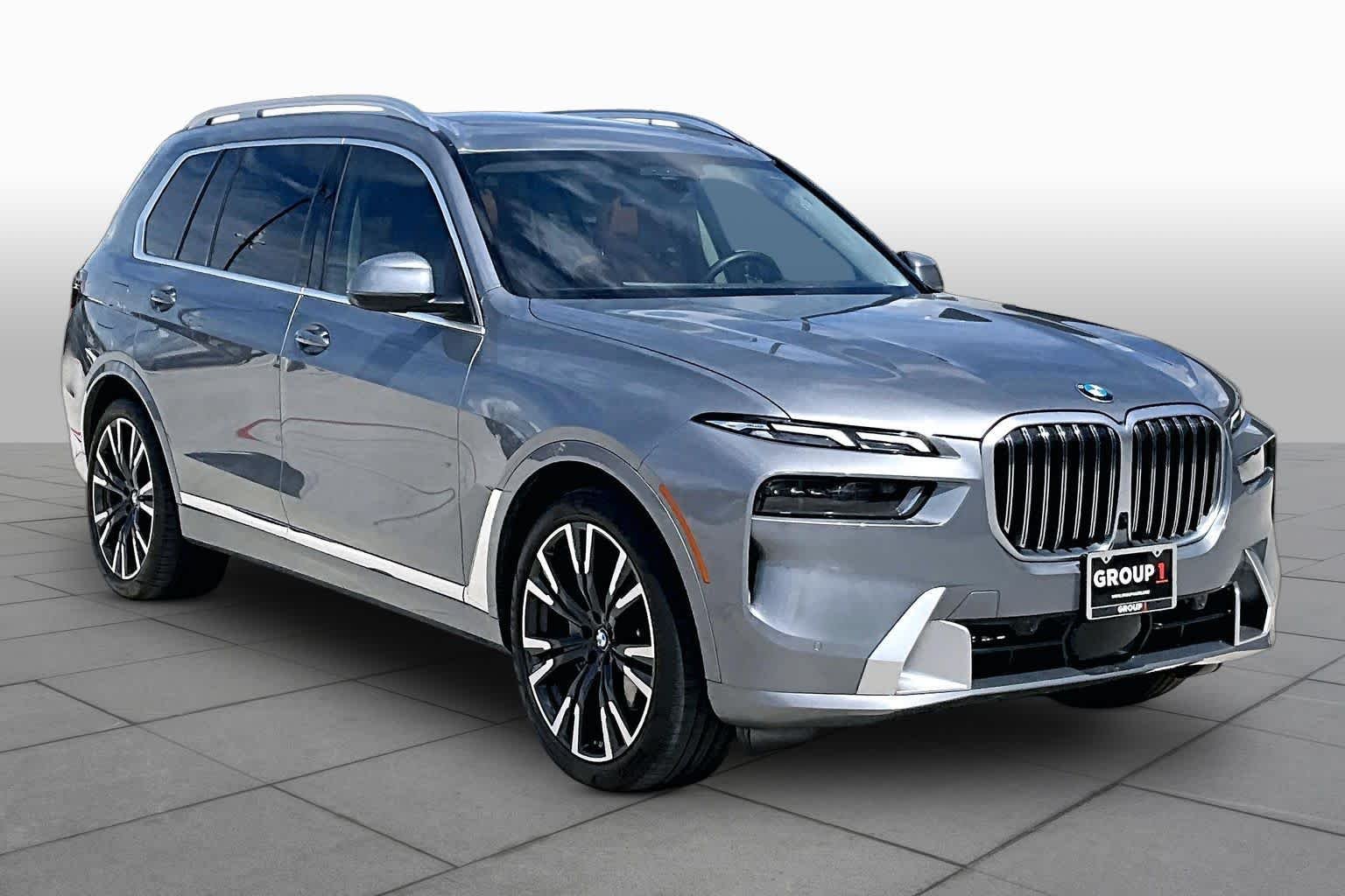 Used 2024 Skyscraper Grey Metallic BMW xDrive40i image 3