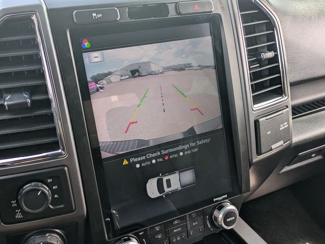 Used 2016 Red Ford XLT image 21