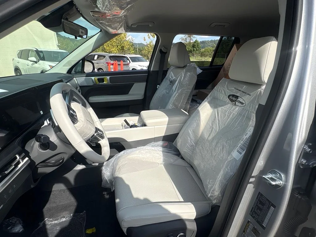 New 2027 Silver Hyundai SEL image 25