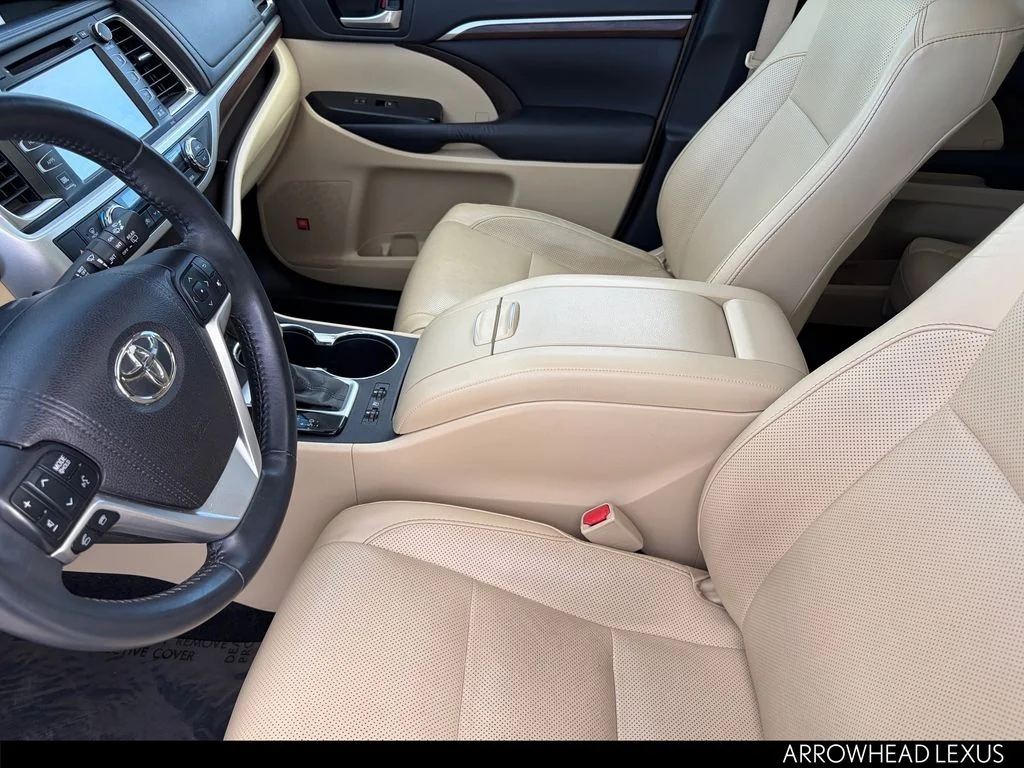 Used 2016 White Toyota Limited image 17