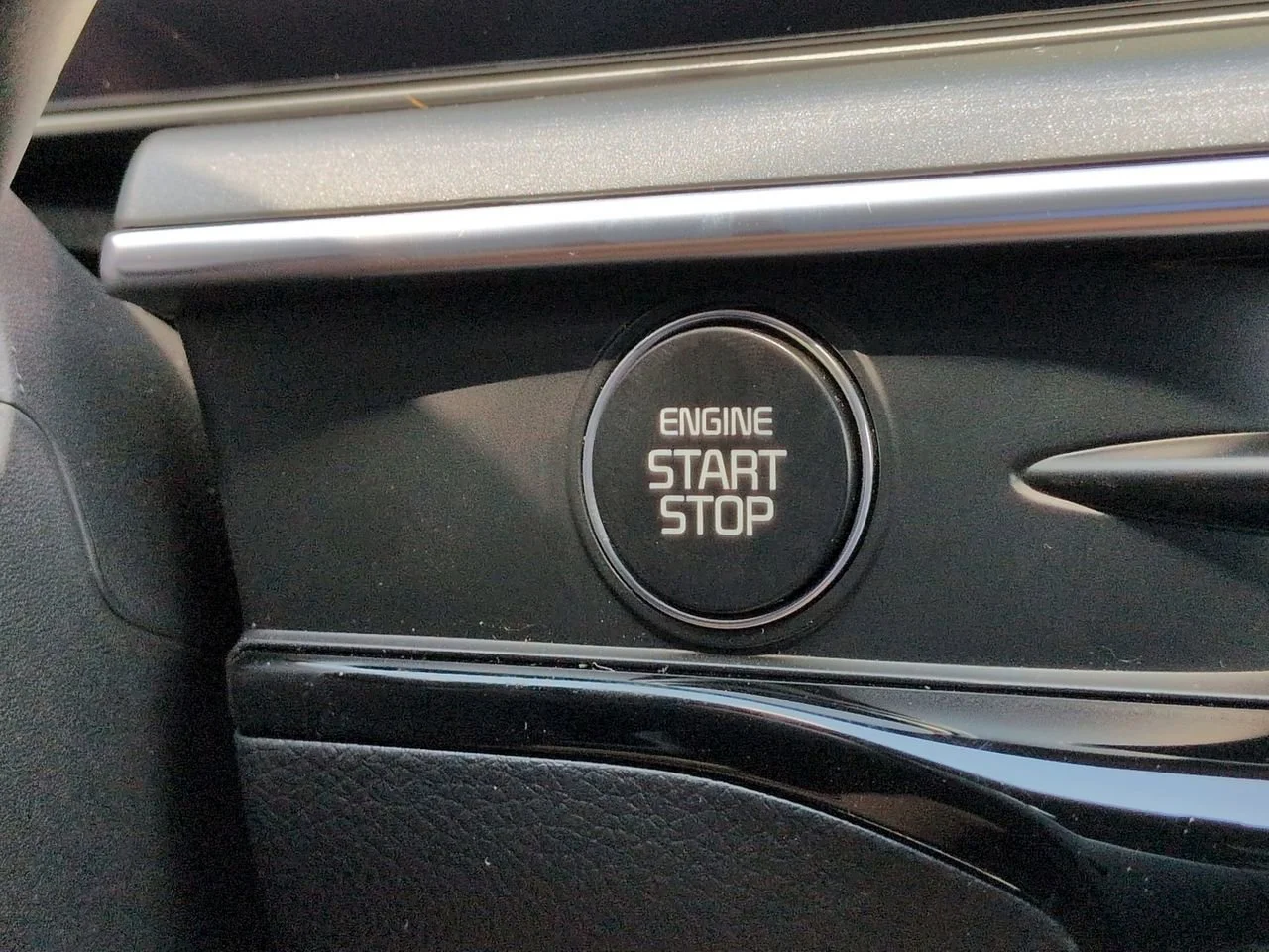 New 2026 Steel Matte Gray Kia GT-Line image 29