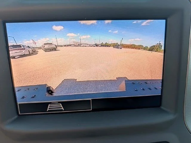 New 2026 Summit White GMC Pro image 20